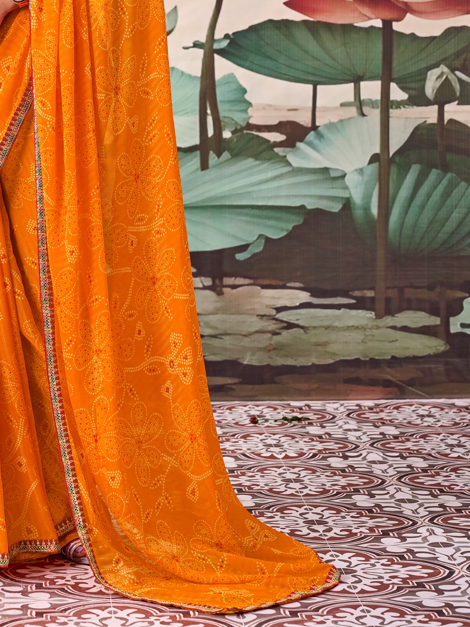 Orange Georgette saree – detail view 4