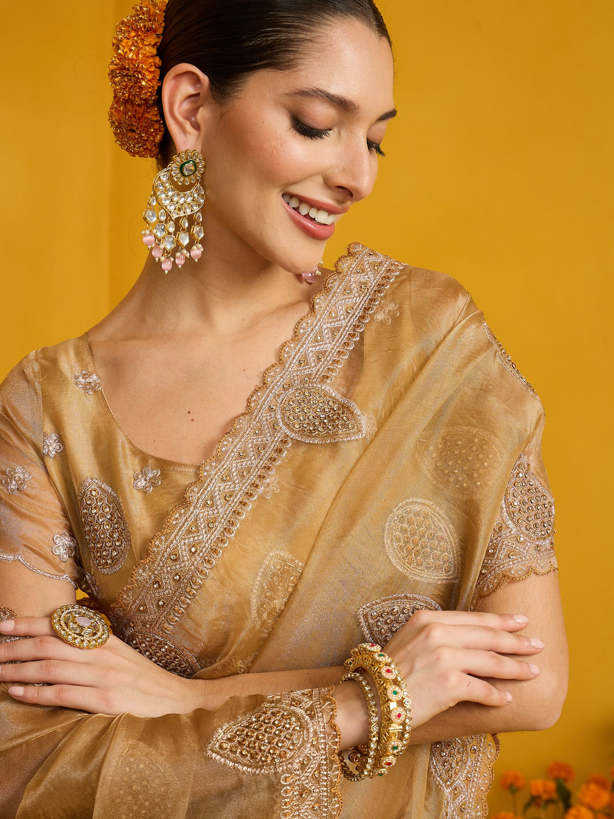 Gold Organza saree – detail view 3