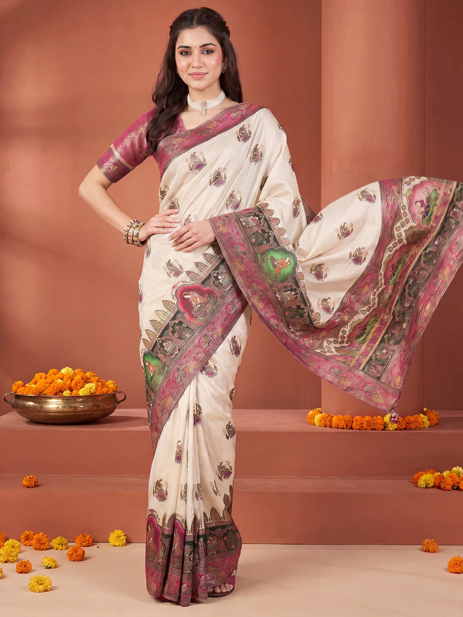 Cream Viscose Silk saree – detail view 3