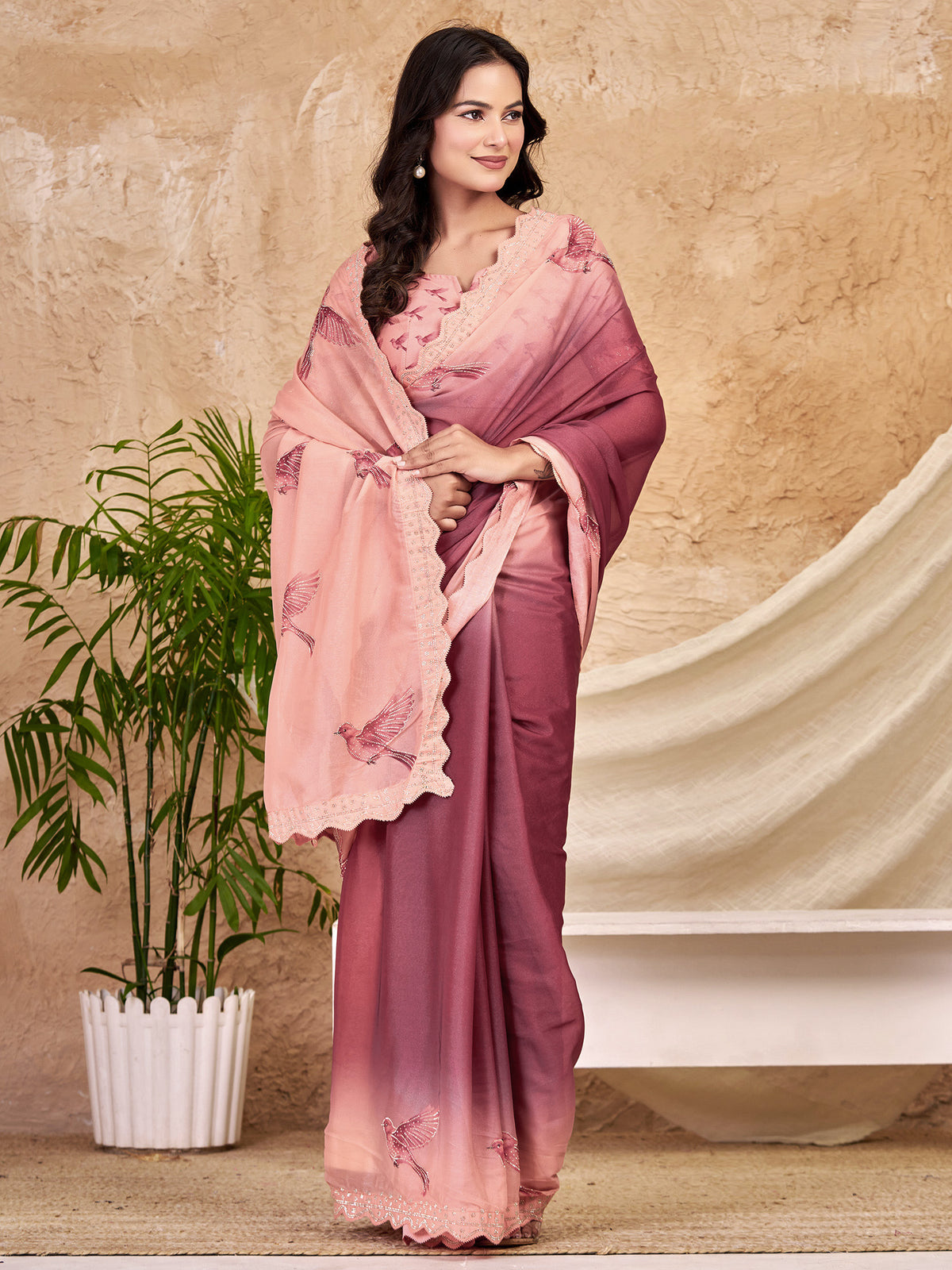 Mauve Georgette saree – detail view 2