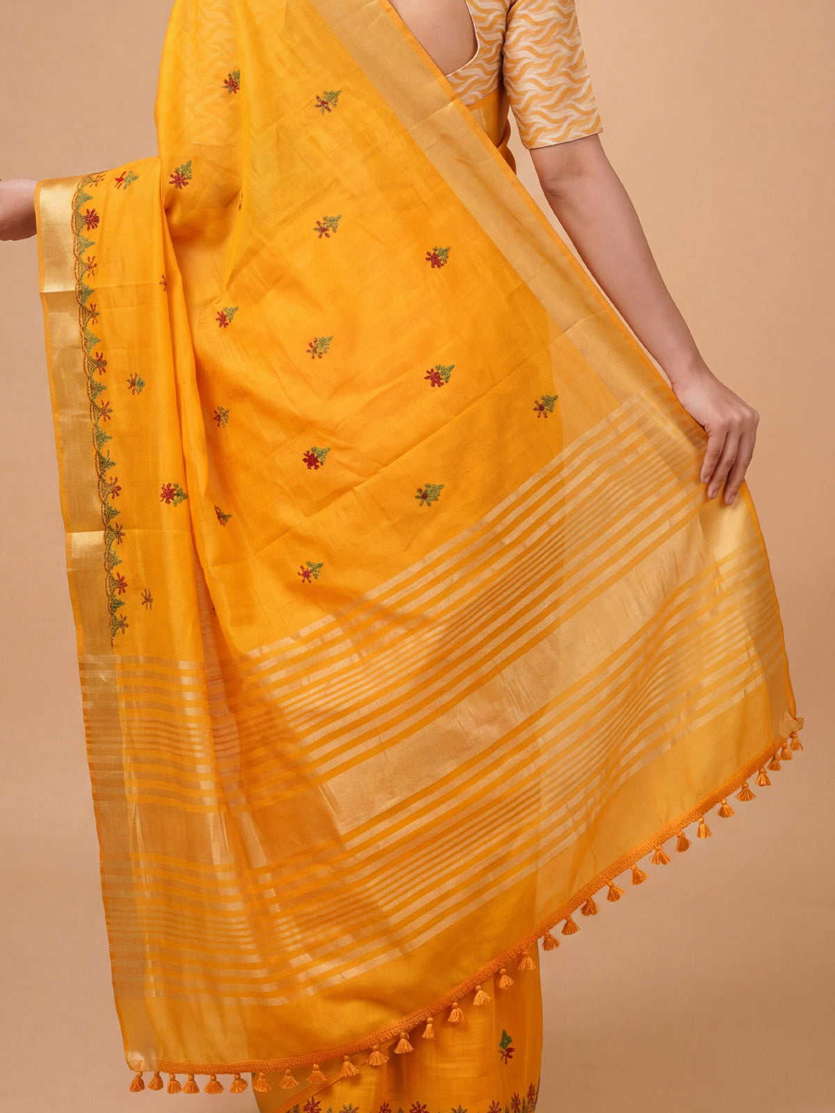 Mustard Cotton Linen saree – detail view 5