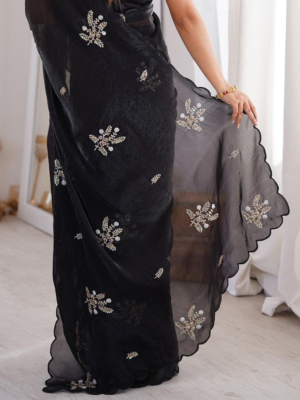 Black Satin saree – detail view 5