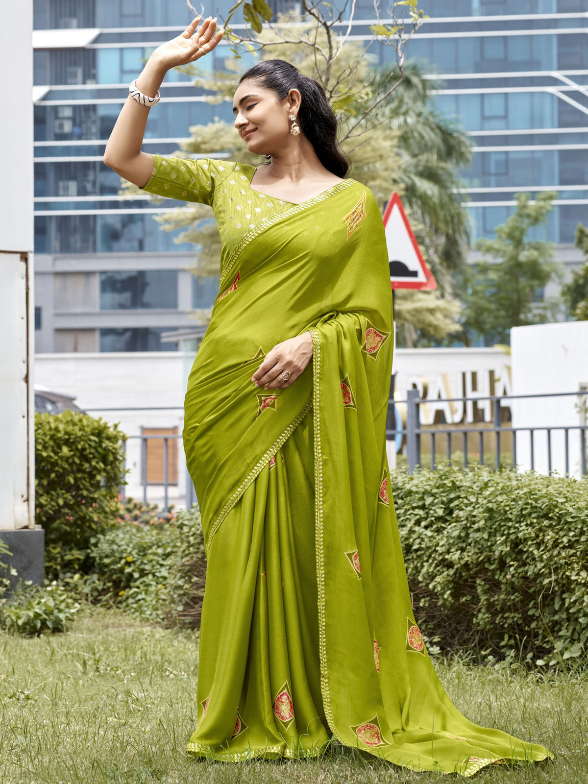 Olive foil chiffon saree with olive blouse piece
