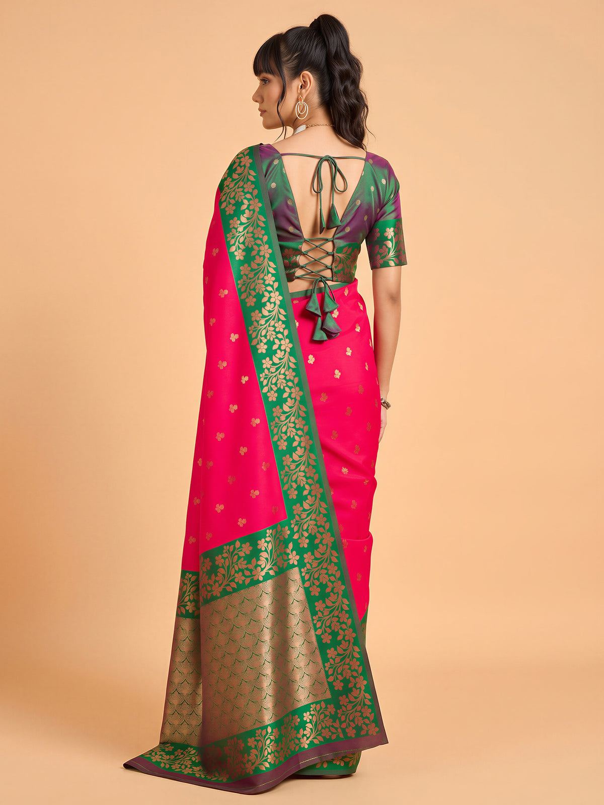 Pink Cotton Blend saree – detail view 1