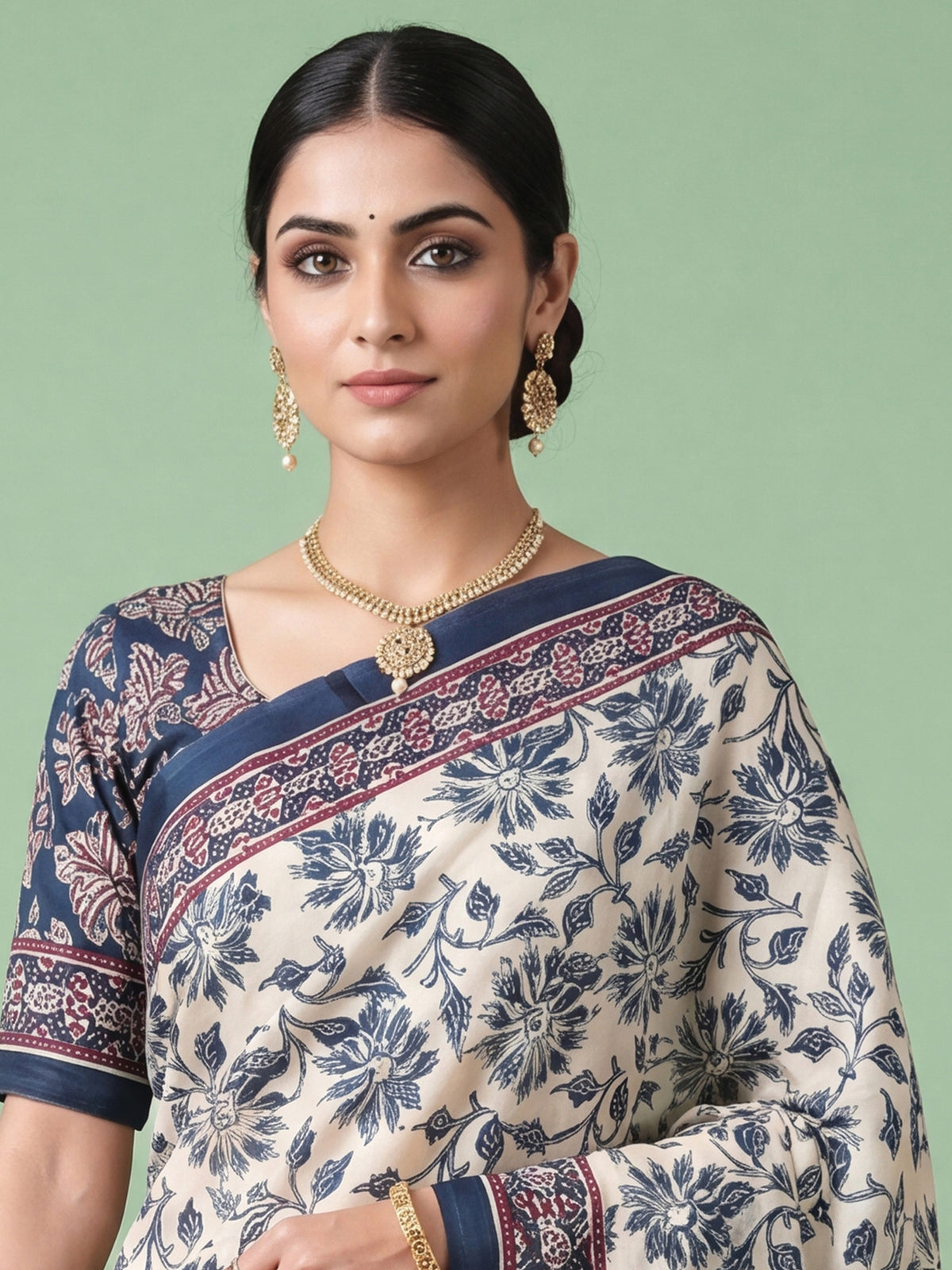 Cream Satin saree – detail view 4