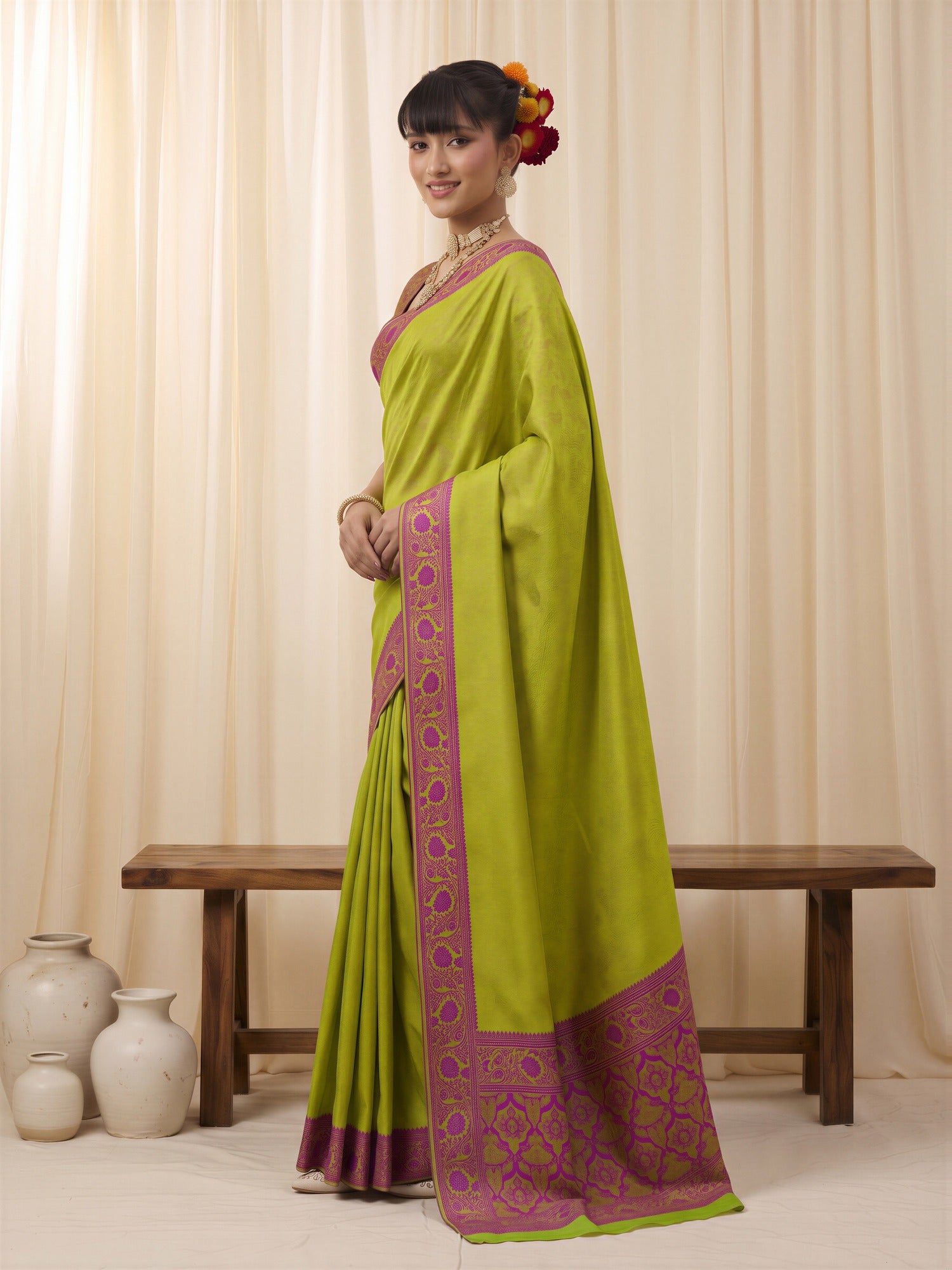 Lime Green Silk Blend saree – detail view 2