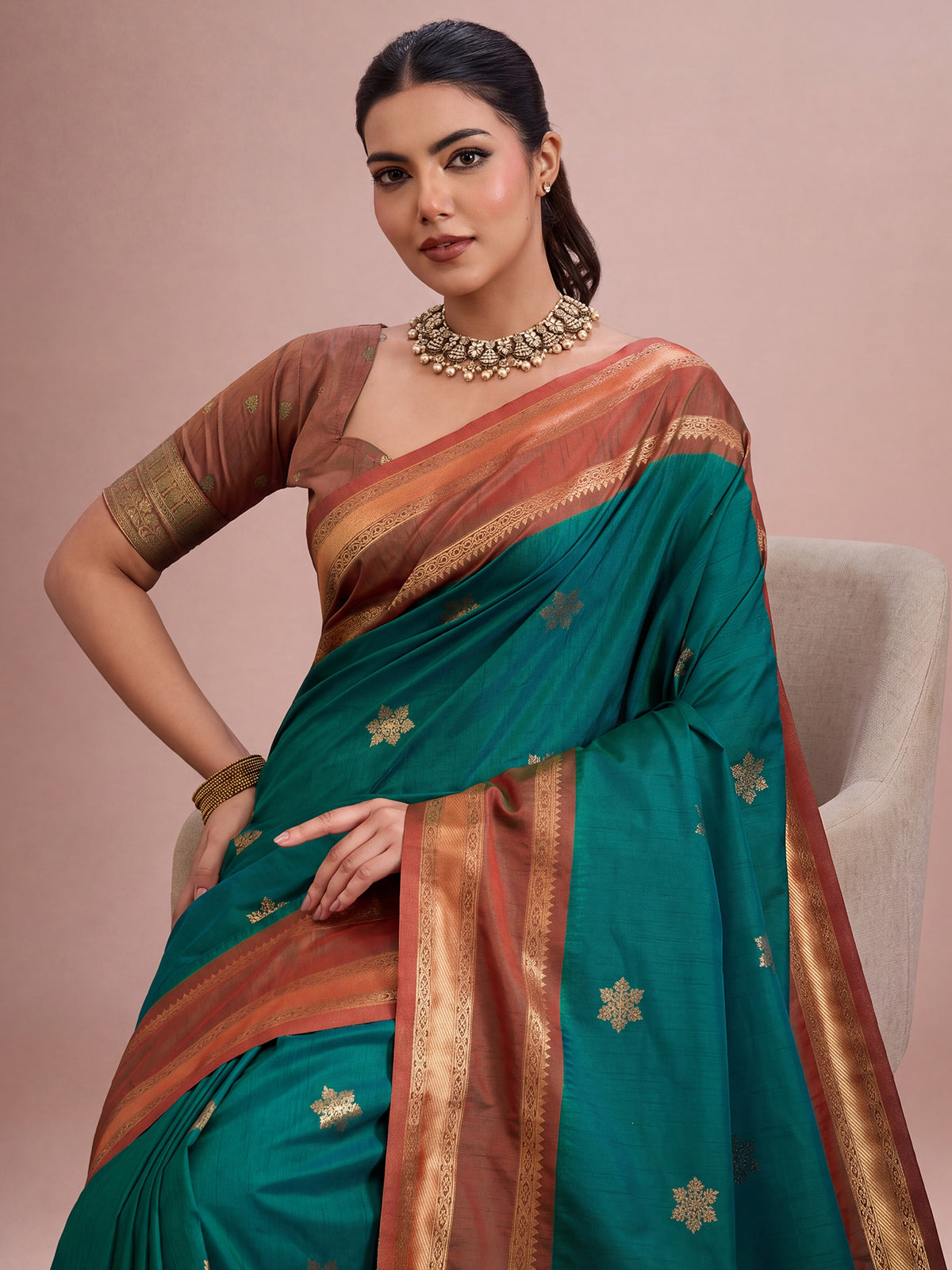 Teal Green Tussar Silk saree – detail view 3