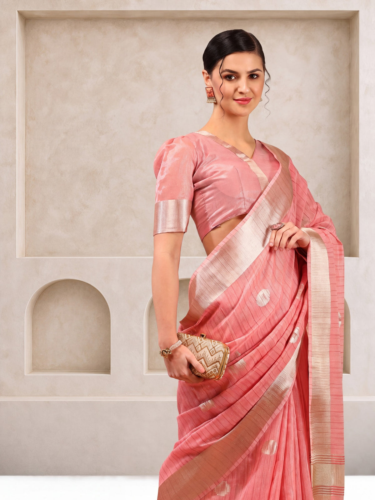 Pink Linen saree – detail view 2