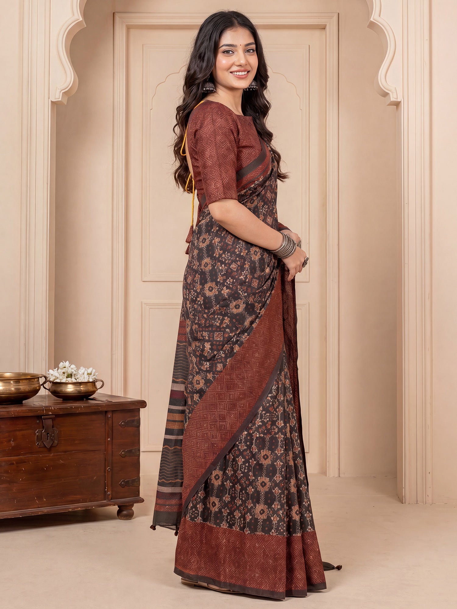 Black Silk Blend saree – detail view 2