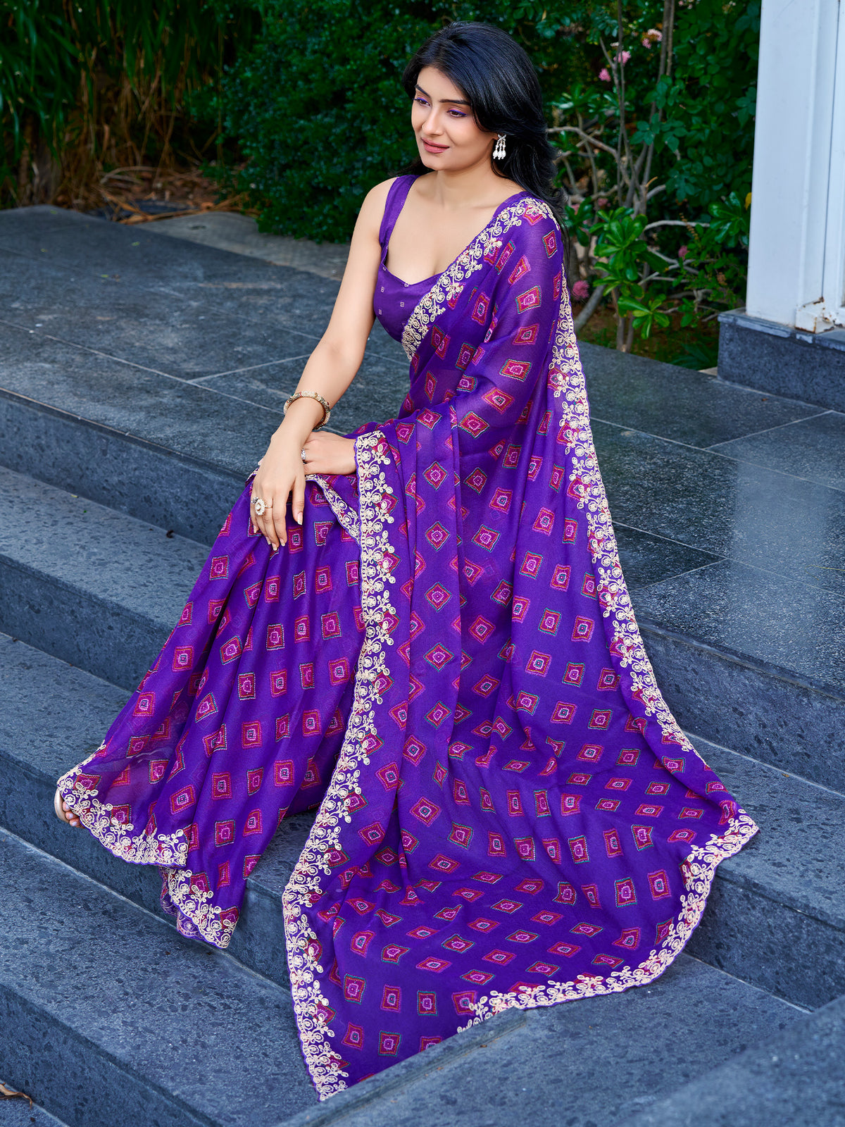 Purple Georgette saree – detail view 1