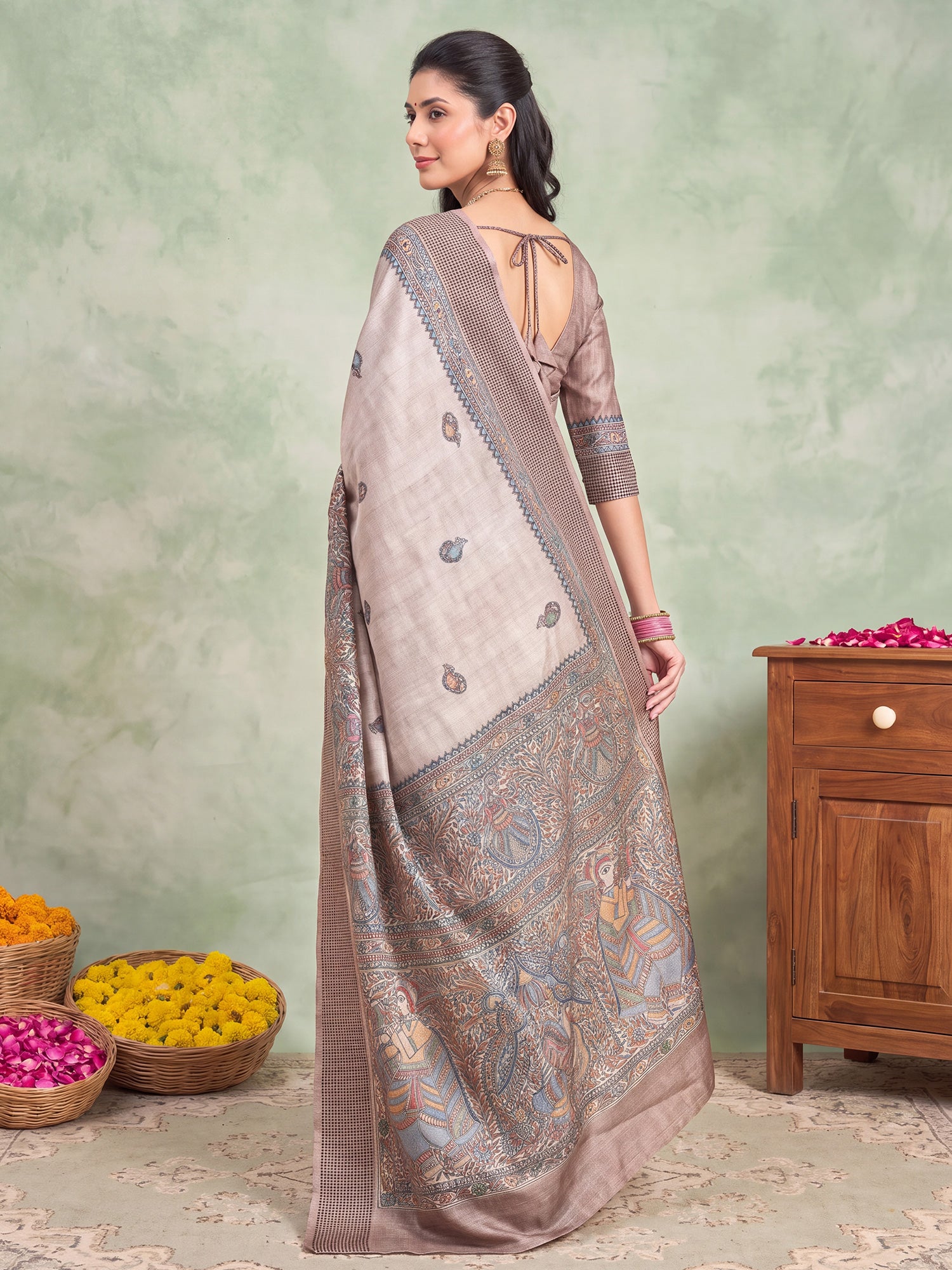 Beige Manipuri Silk saree – detail view 1