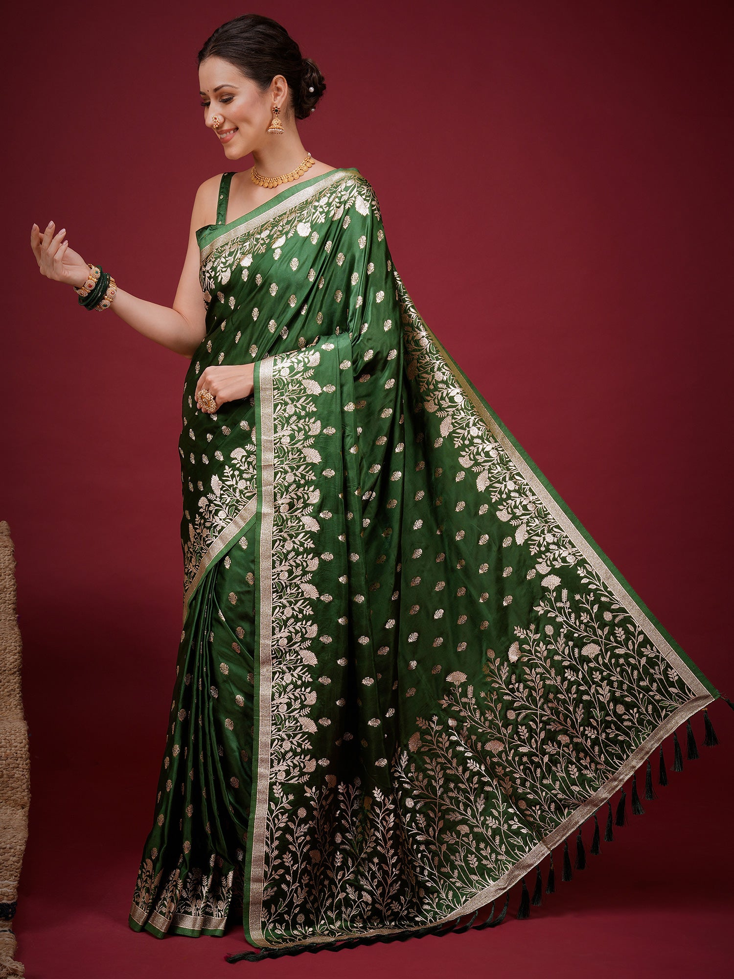 Green Silk Blend saree – detail view 2