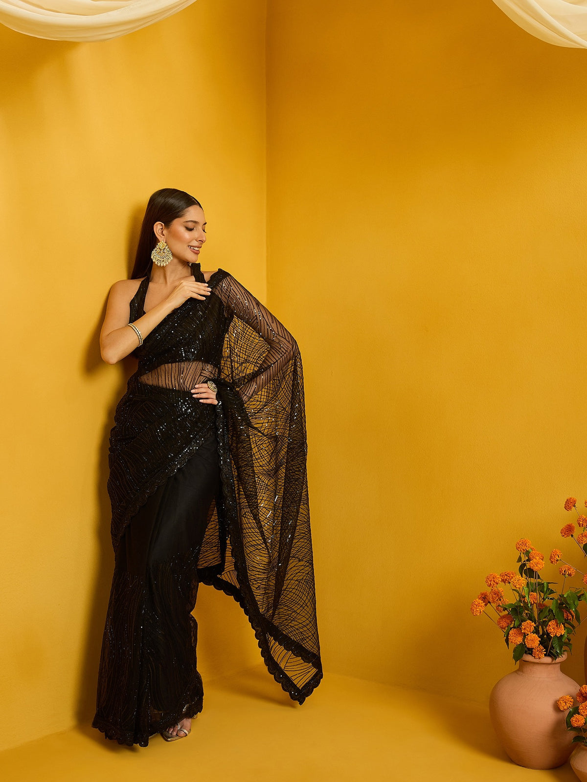 Black Net saree – detail view 2