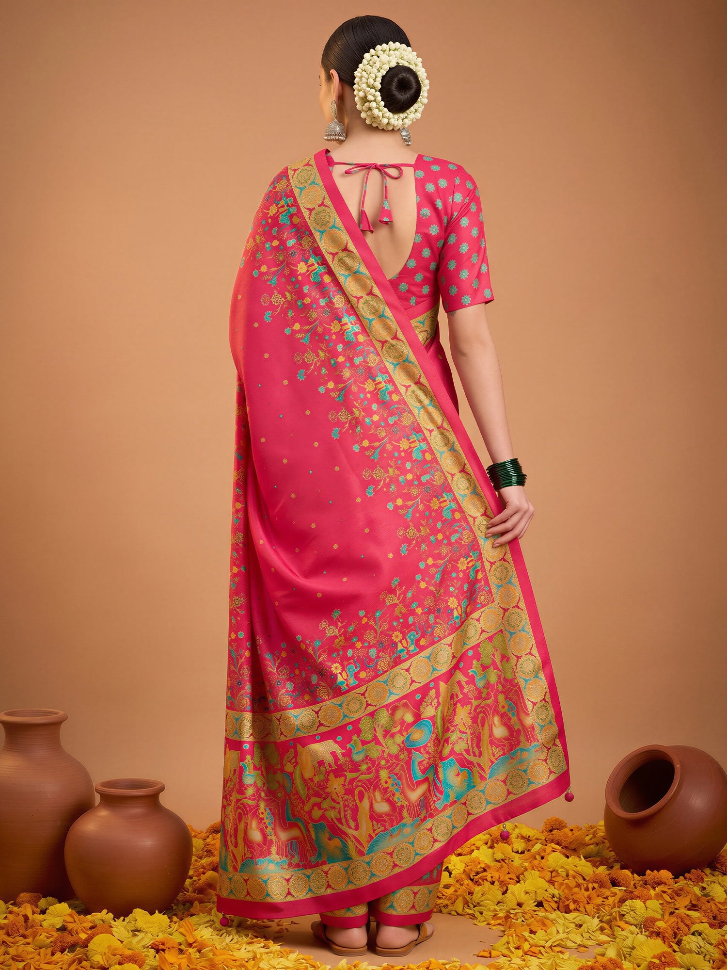 Pink Silk Blend saree – detail view 1
