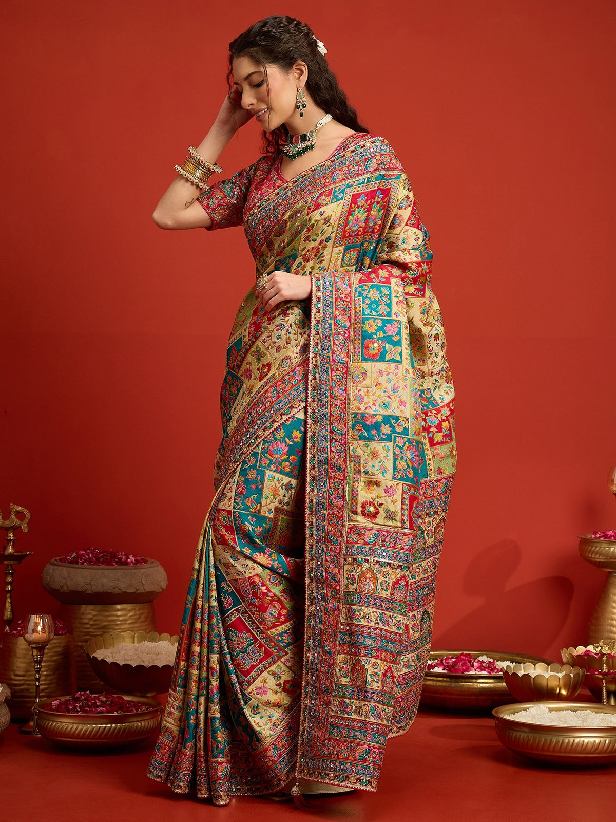 Cream Silk Blend saree – detail view 3