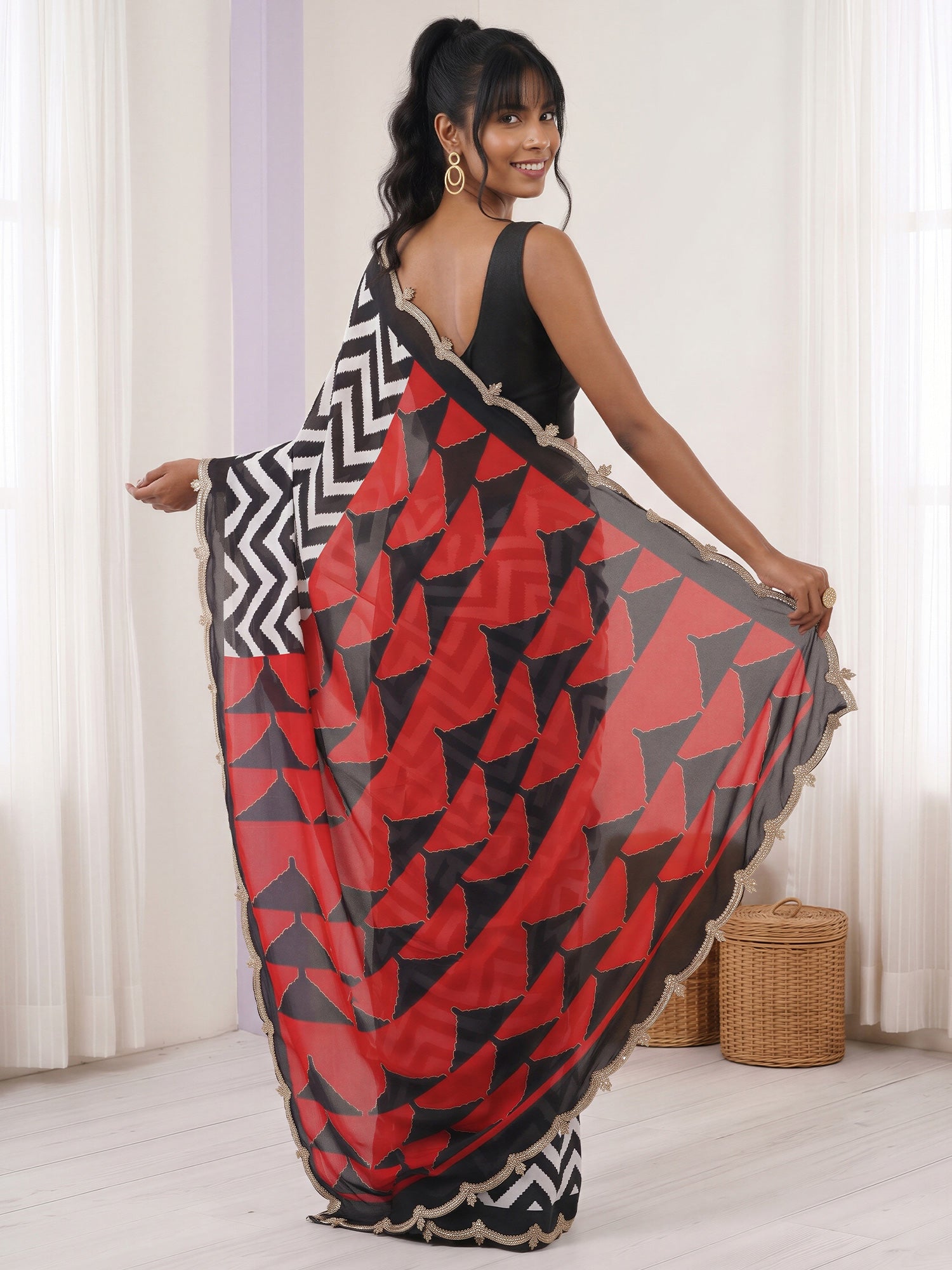 White Pure Georgette saree – detail view 1
