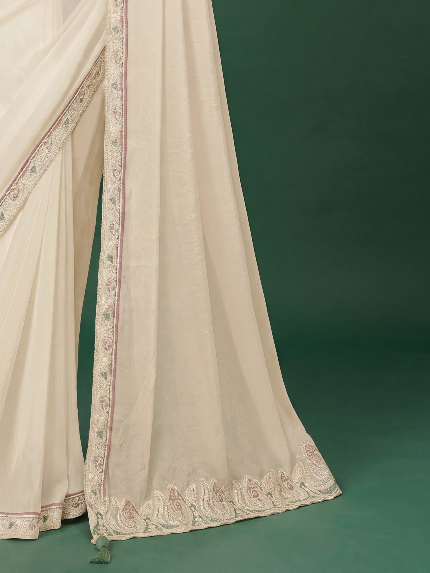 Off White Georgette saree – detail view 5