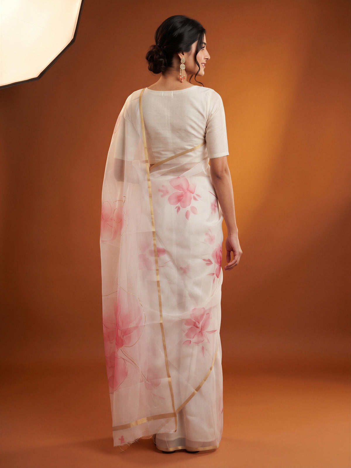 White Organza saree – detail view 1