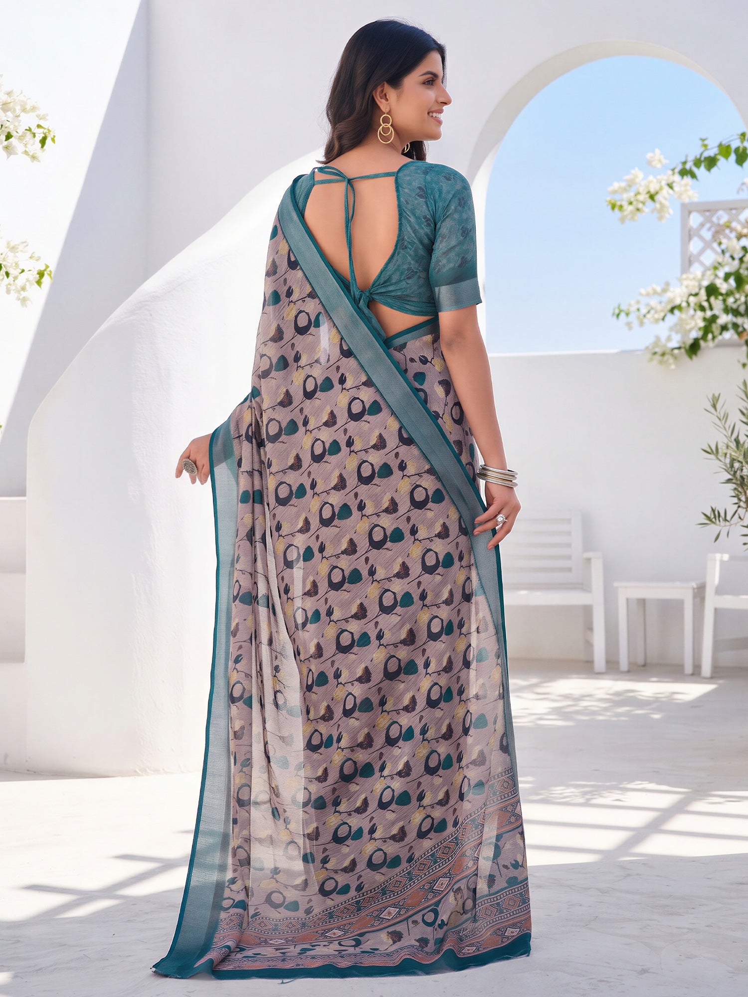 Taupe Cotton Linen saree – detail view 1