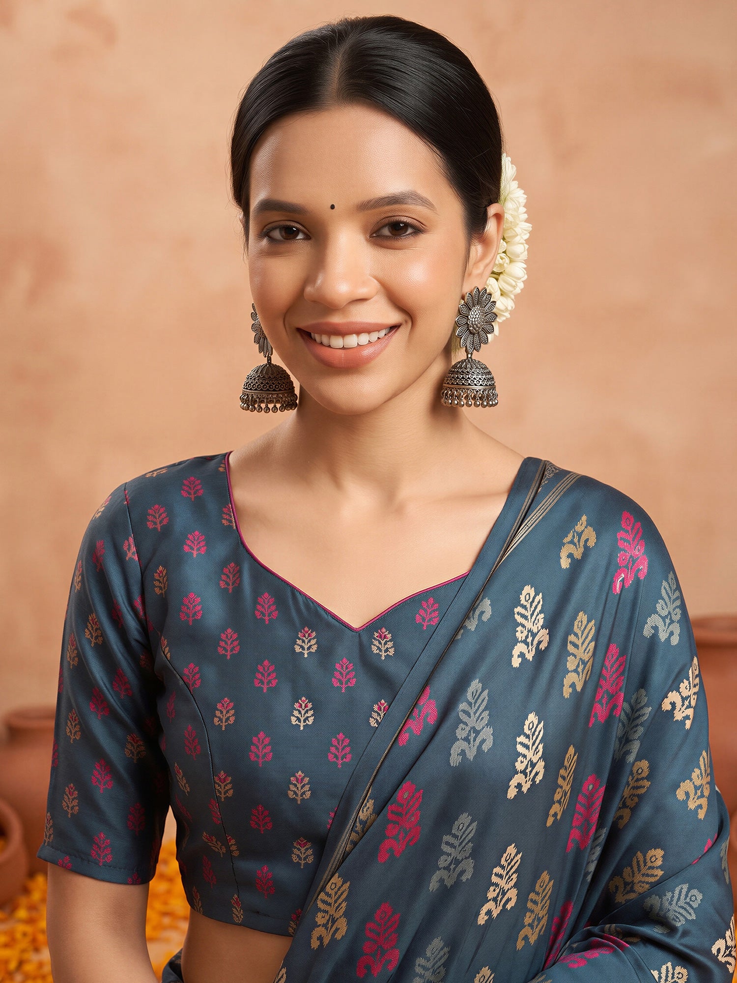 Teal Blue Silk Blend saree – detail view 4