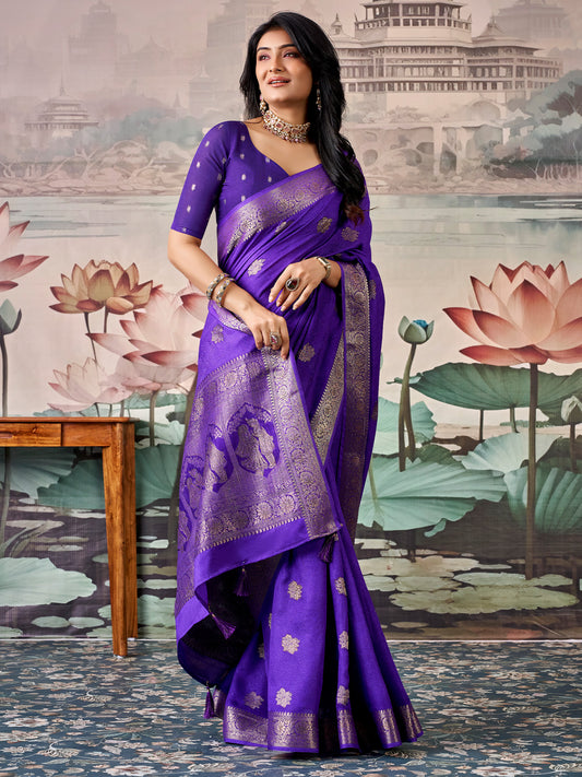 Purple Georgette saree – detail view 1