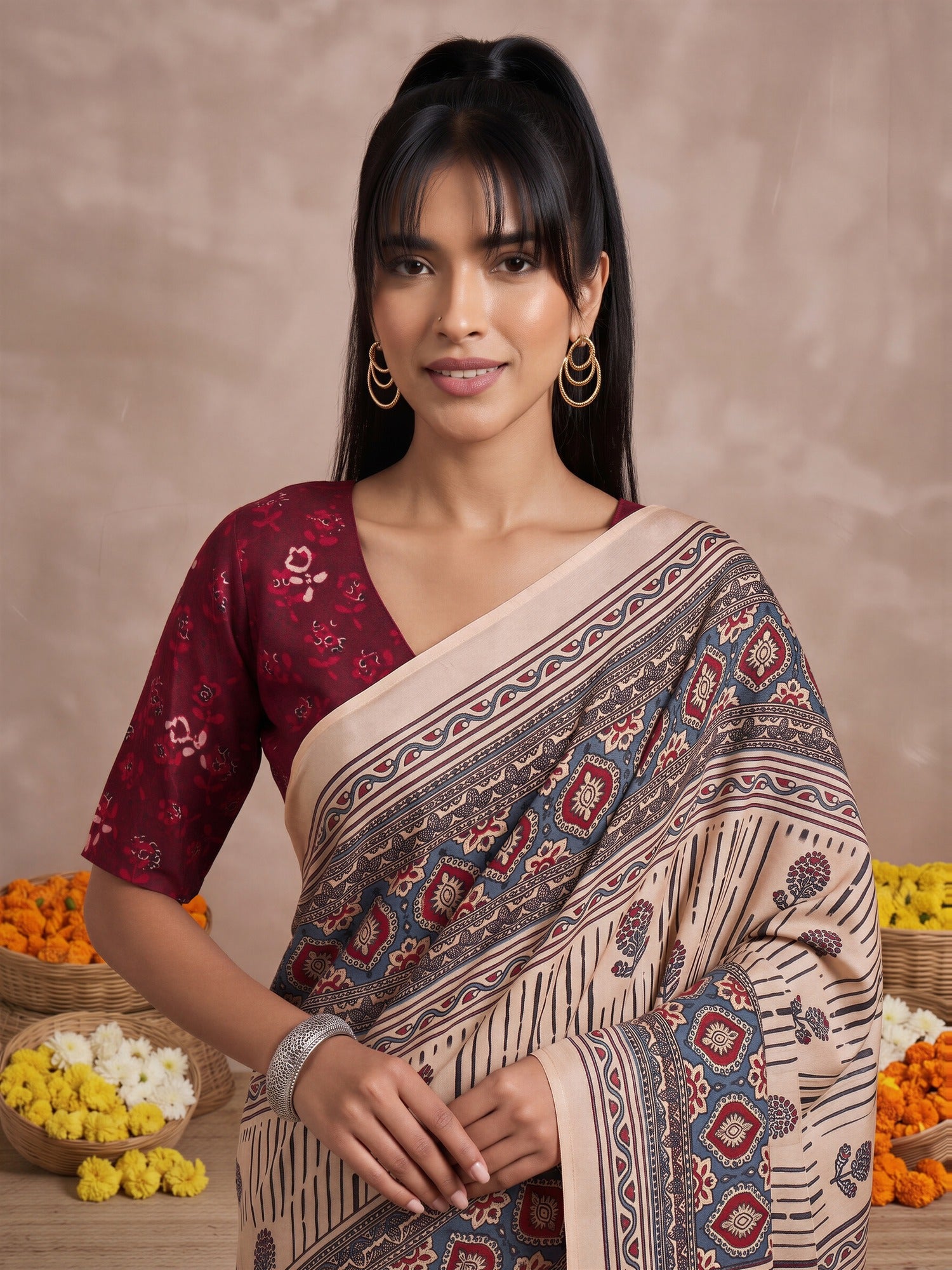 Cream Viscose Silk saree – detail view 4