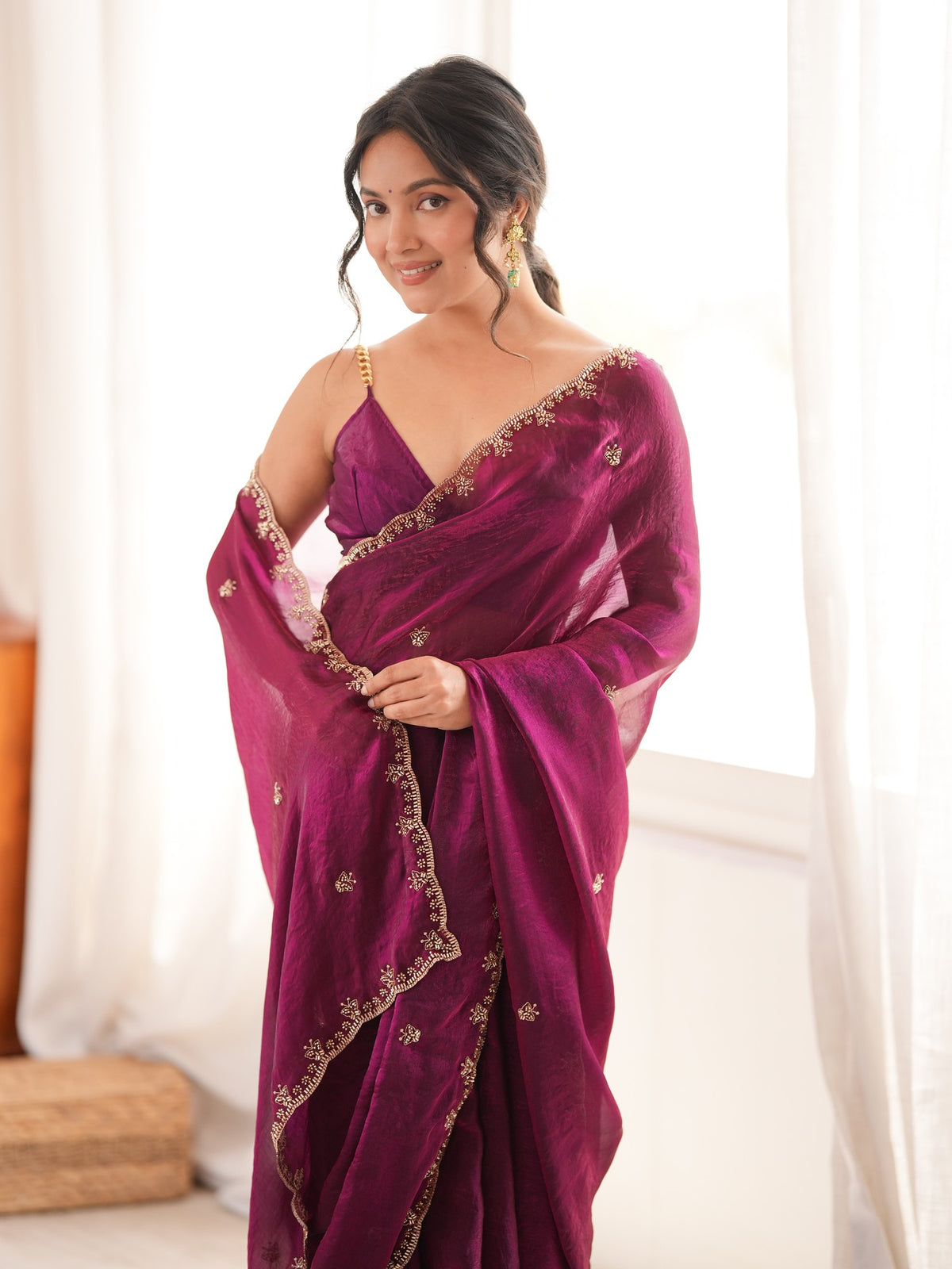 Wine Satin saree – detail view 1
