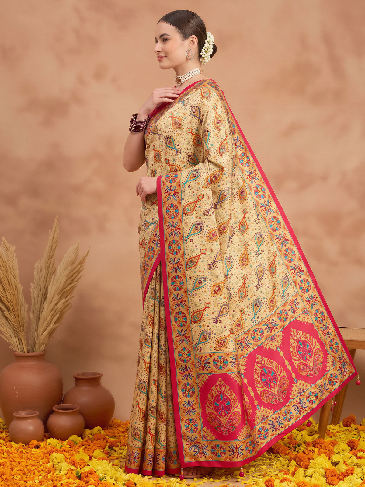 Pink Silk Blend saree – detail view 2