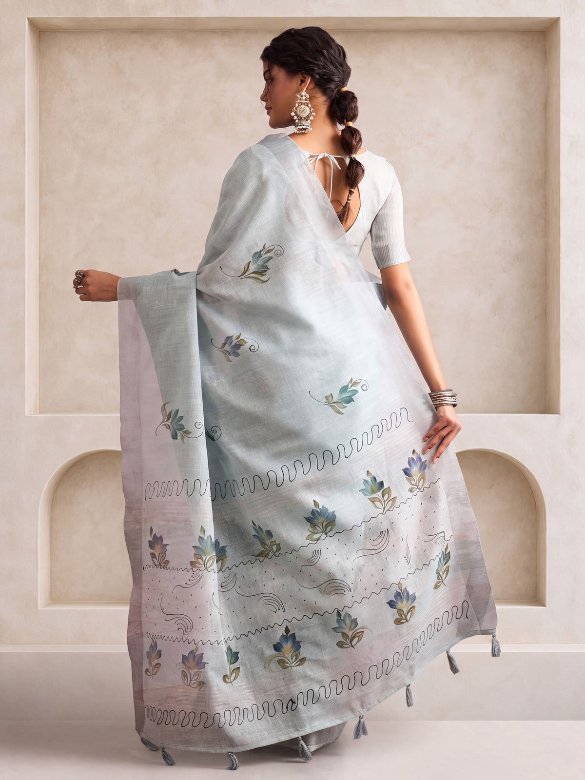 Light Blue Linen saree – detail view 4