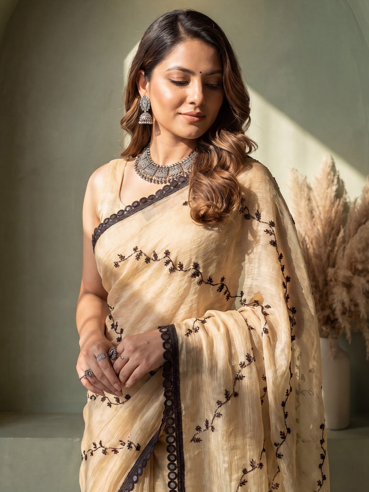 Cream Chiffon saree – detail view 4