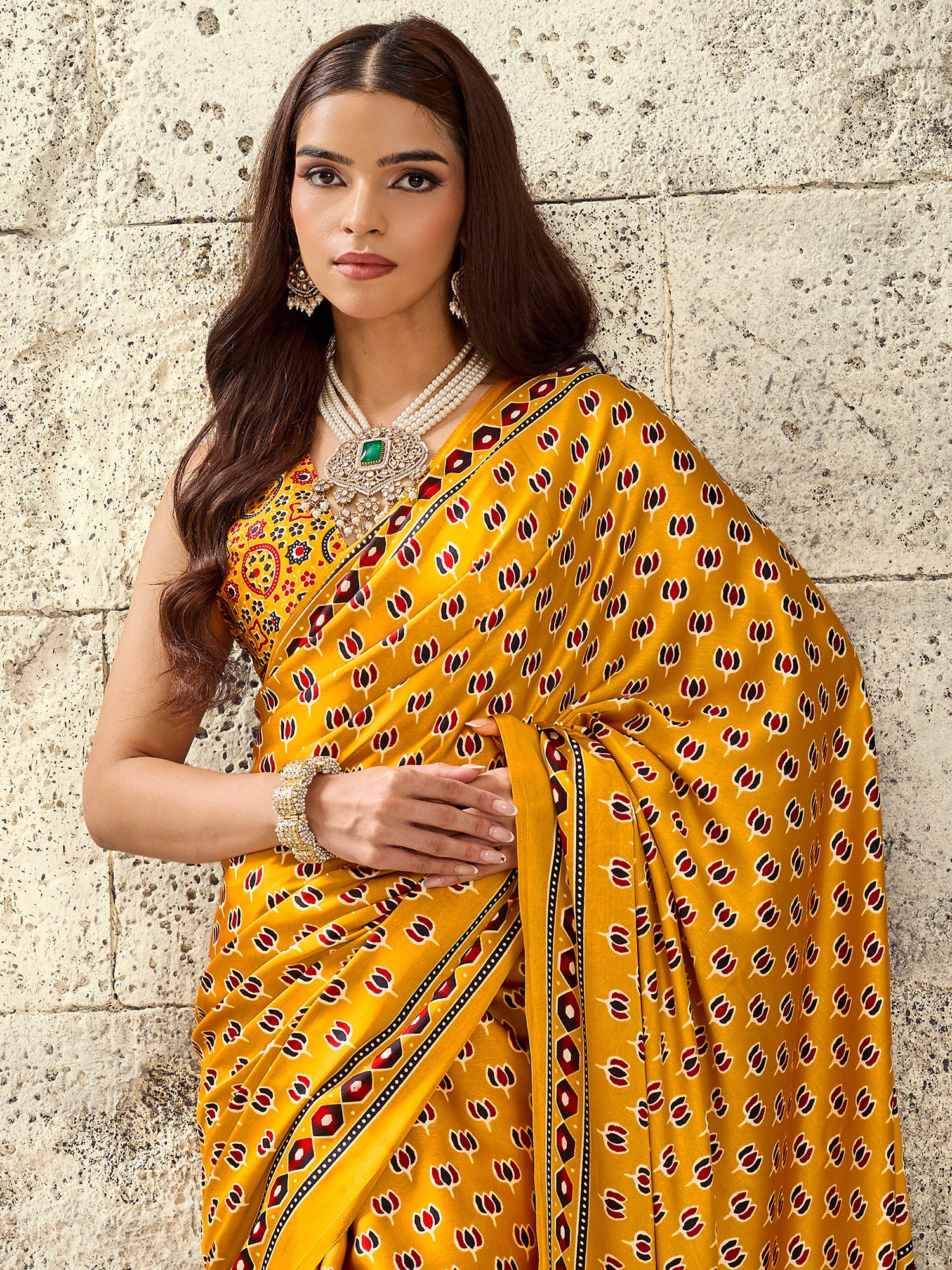 Mustard Satin saree – detail view 4