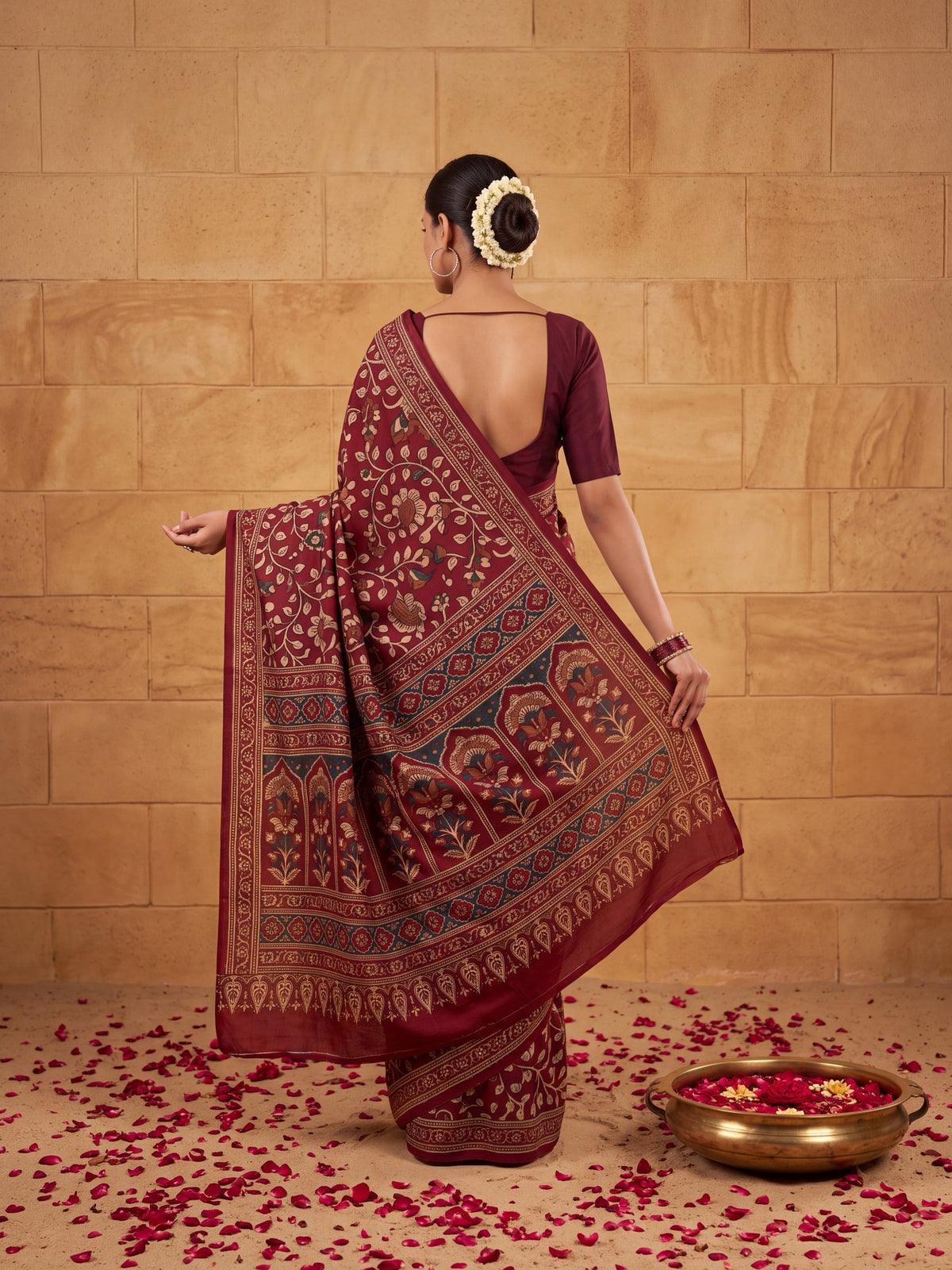 Rust Silk Blend saree – detail view 3