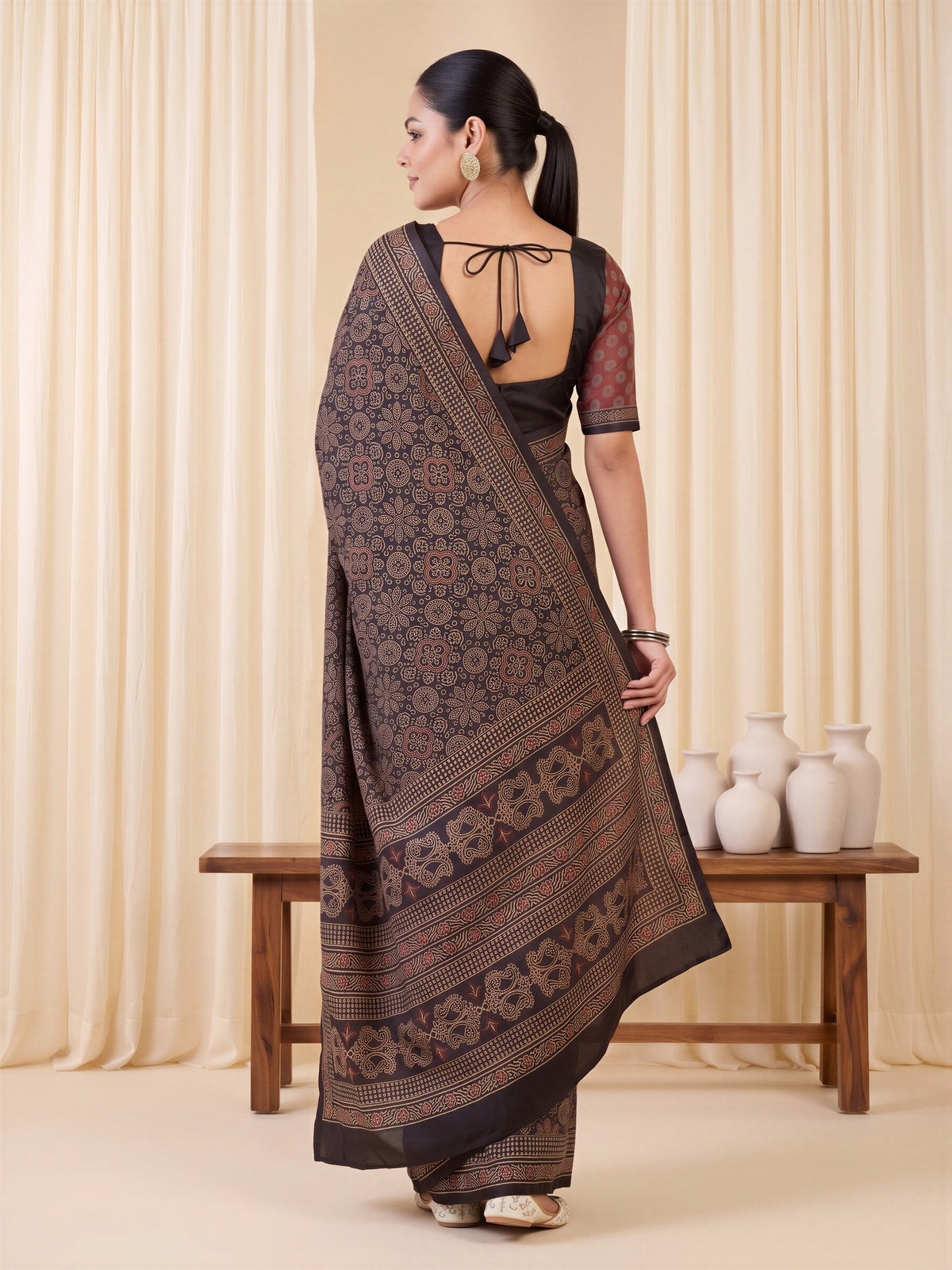 Coffee Brown Silk Blend saree – detail view 1