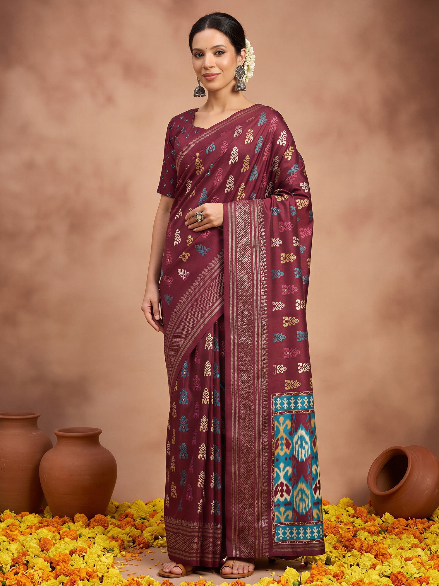 Maroon Silk Blend saree – detail view 3