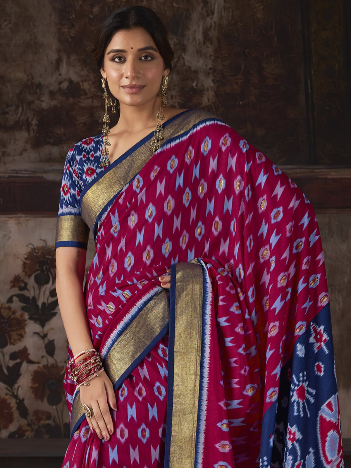 Pink silk blend saree view 4