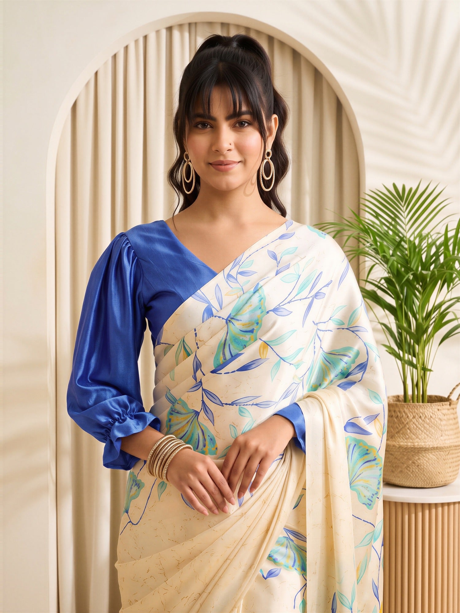 Beige Satin saree – detail view 4