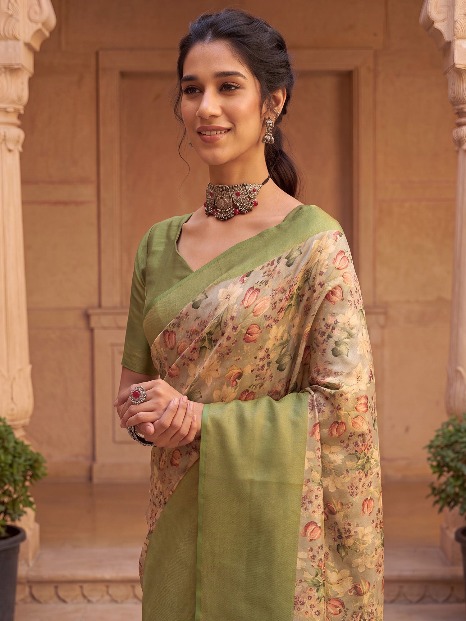 Green Silk Blend saree – detail view 4