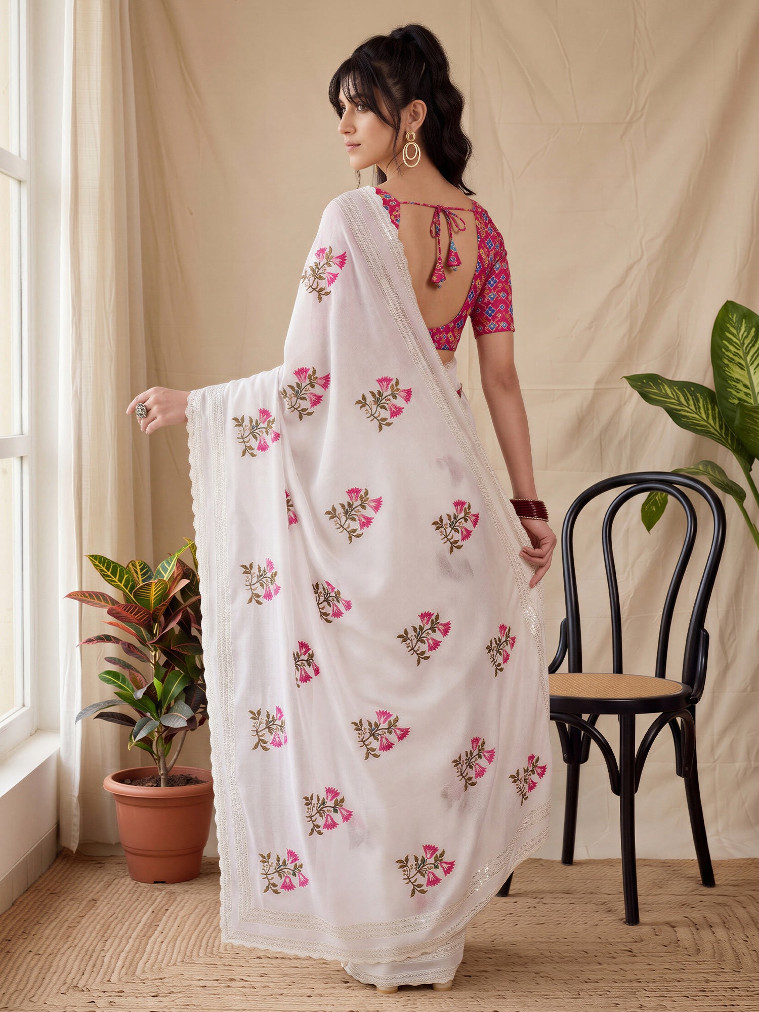 White Vichitra Silk saree – detail view 1