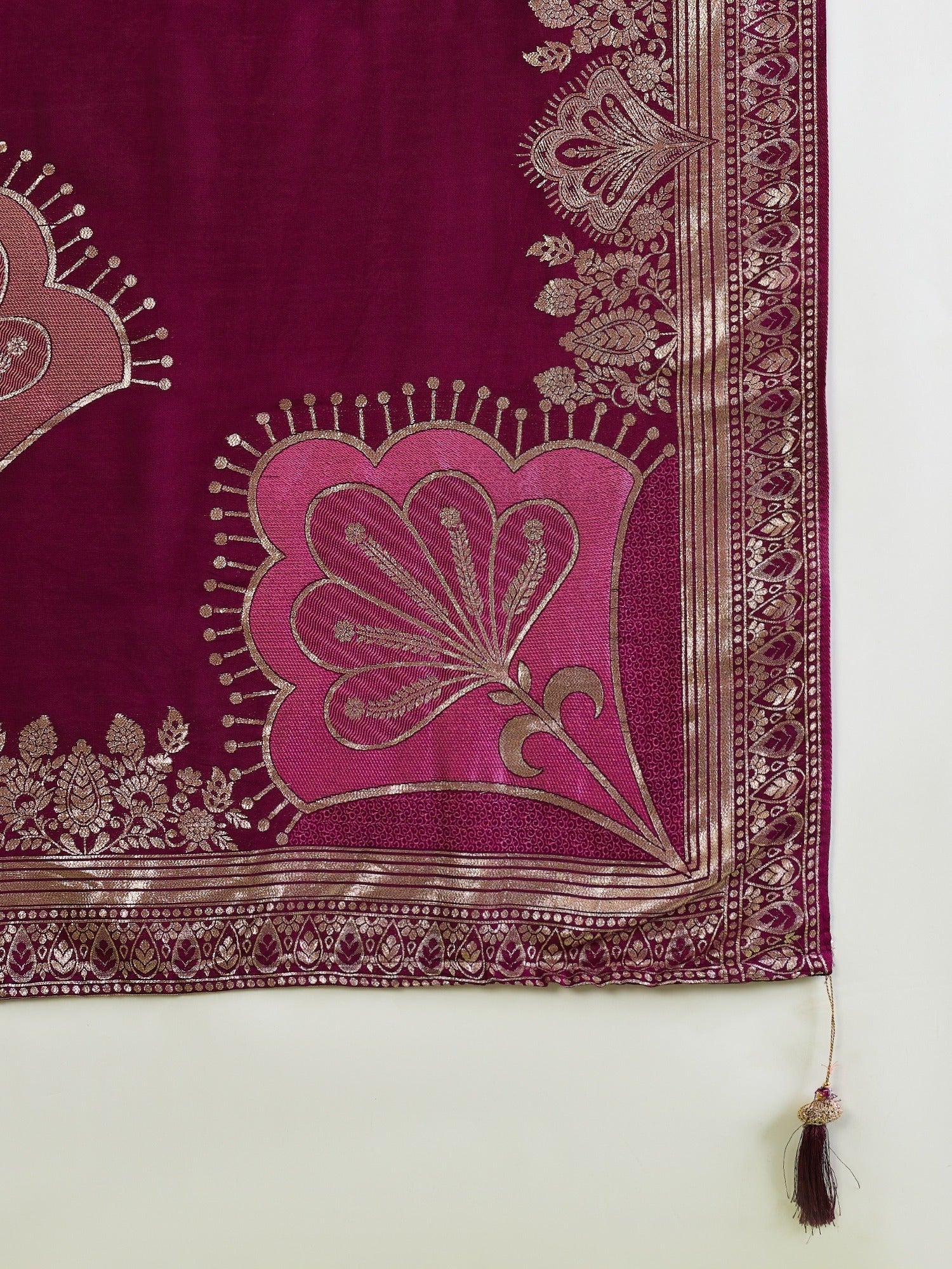 Wine Silk Blend saree – detail view 5