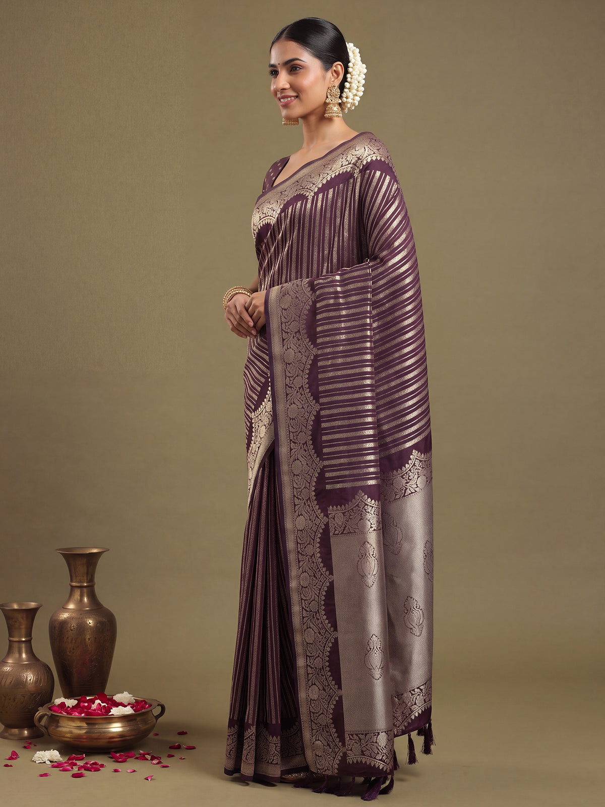 Purple Georgette saree – detail view 2