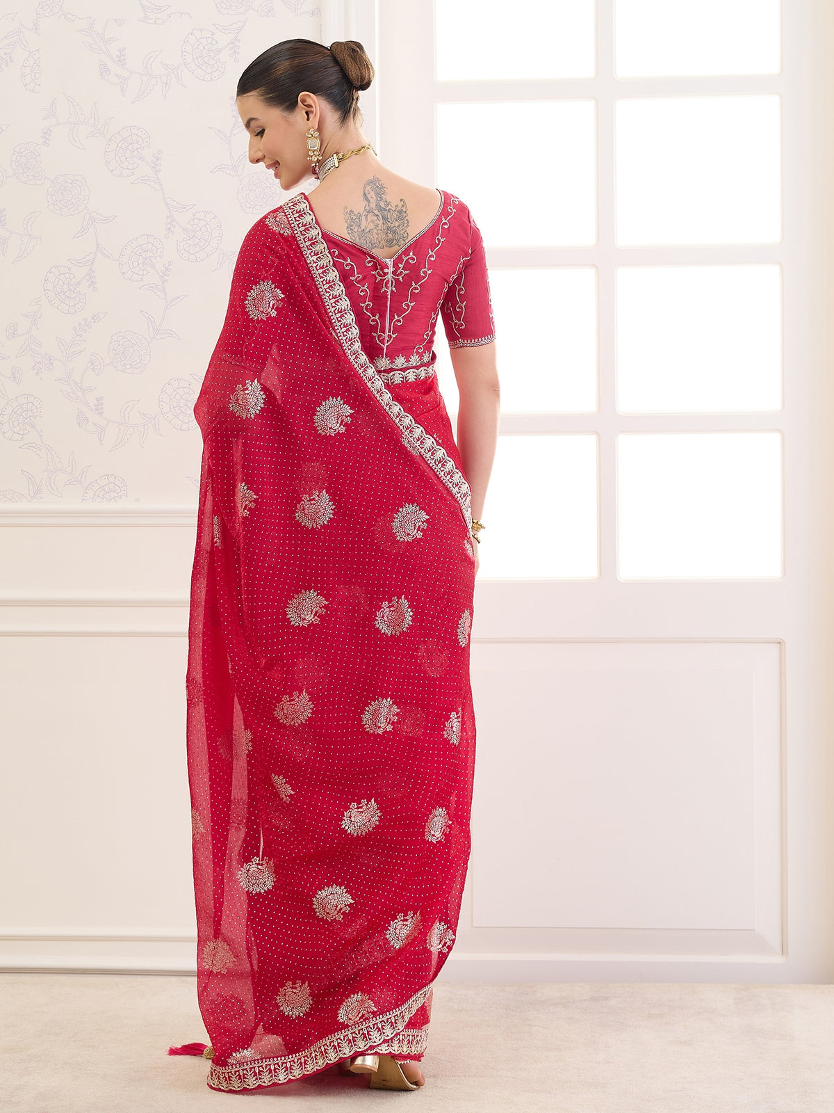 Red Chiffon saree – detail view 1