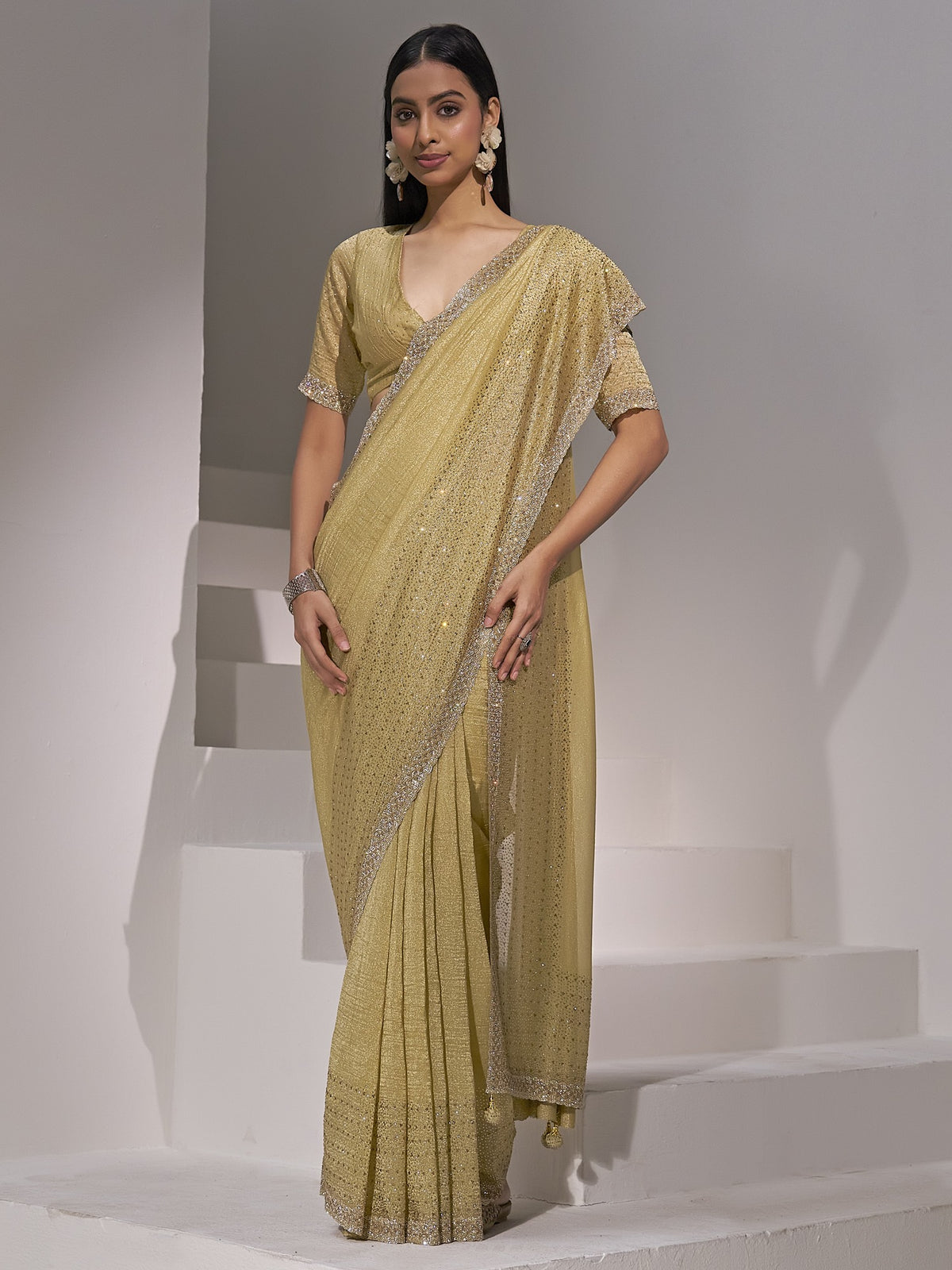 Gold pure silk saree view 3