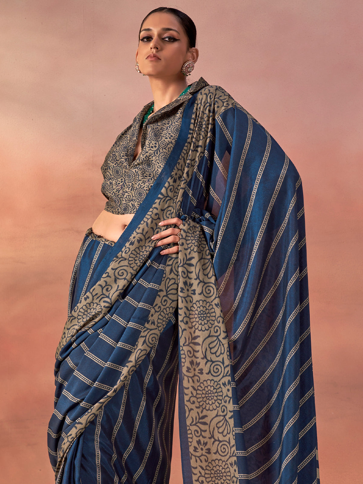Blue Silk Blend saree – detail view 2