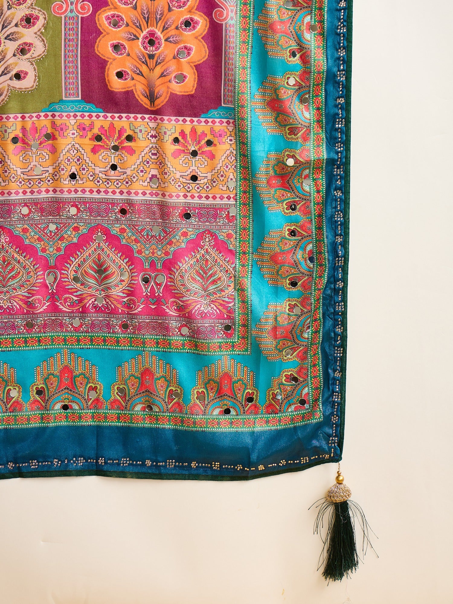 Pink Silk Blend saree – detail view 4