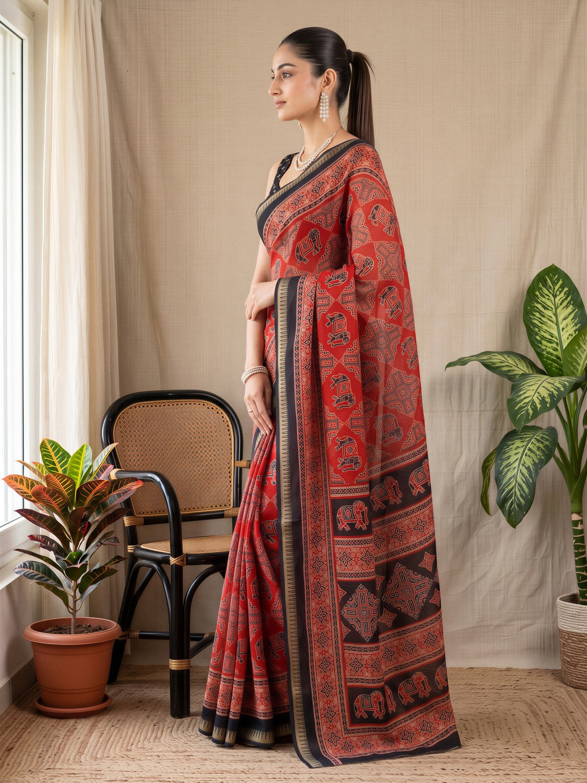 Rust Georgette saree – detail view 2
