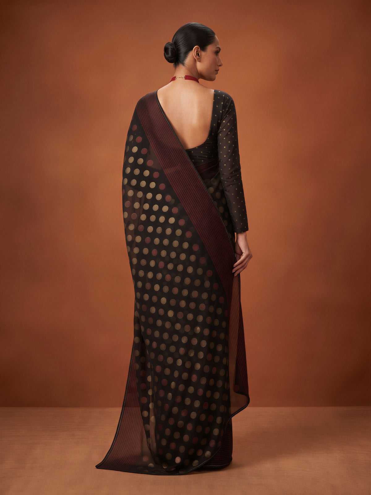 Black georgette saree view 1
