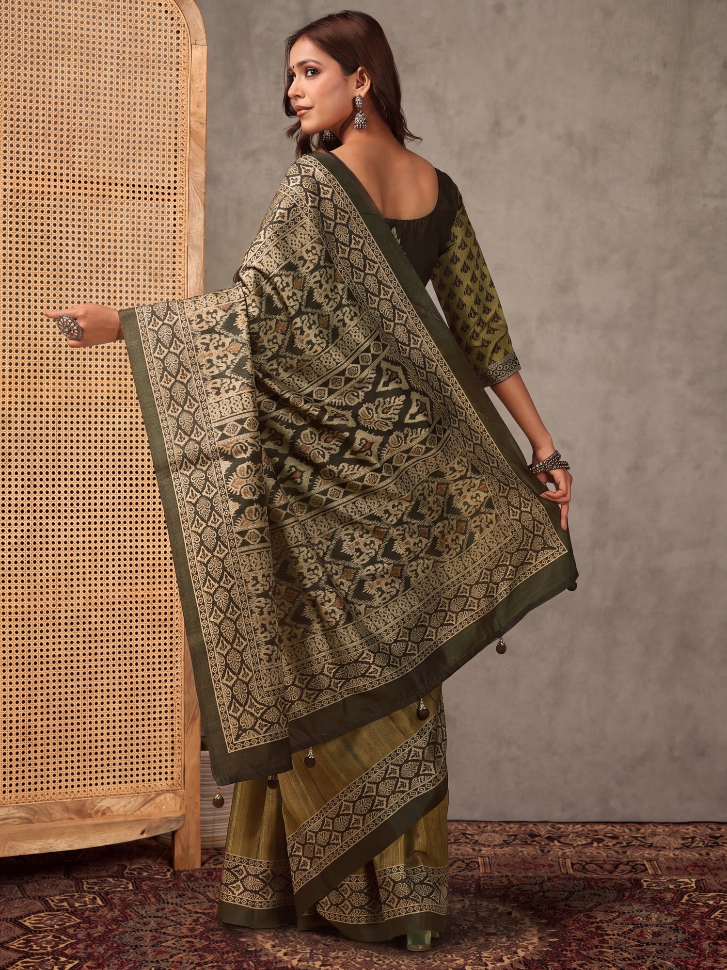 Light Green Silk Blend saree – detail view 3