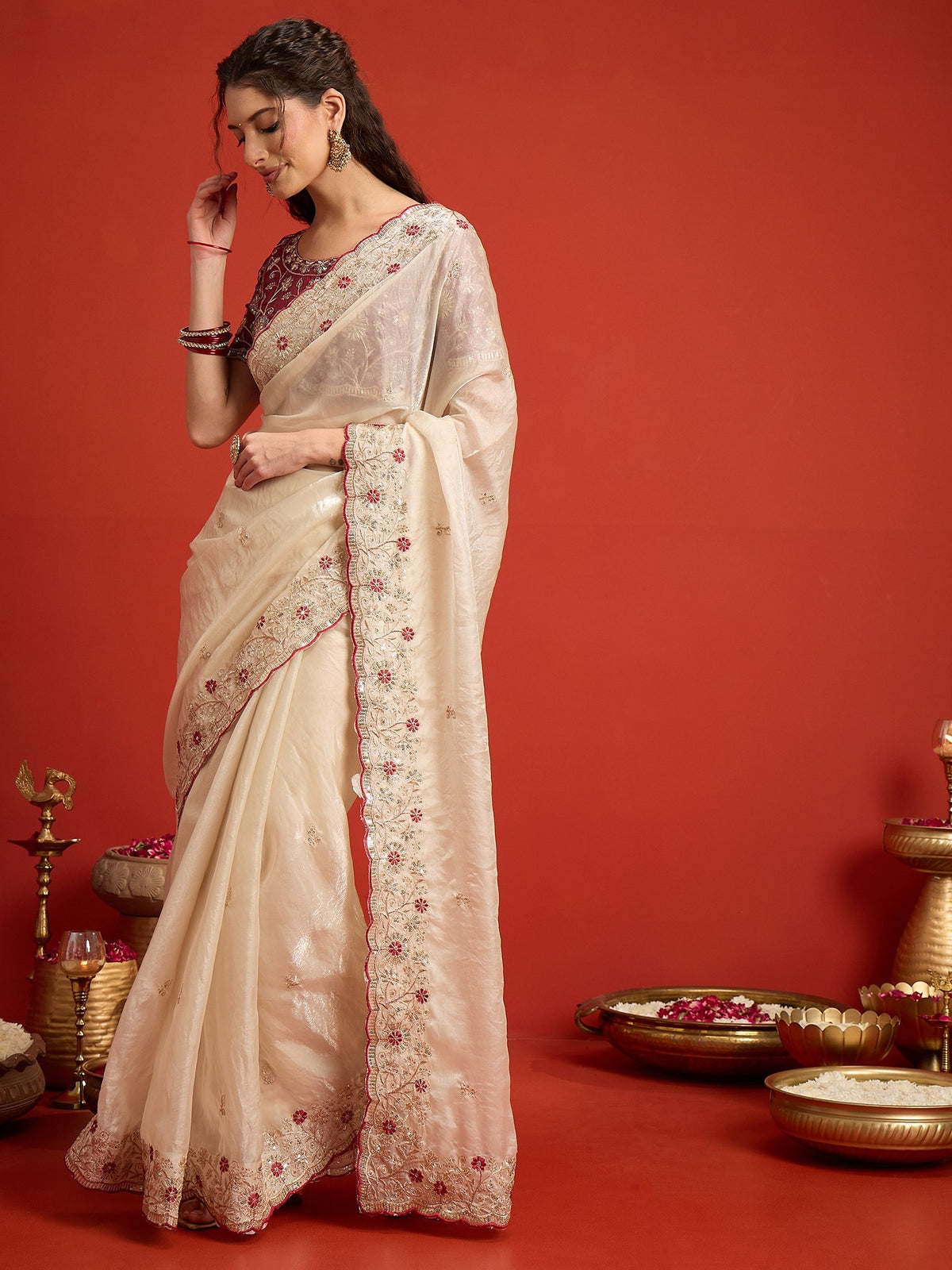 Off White Satin saree – detail view 3