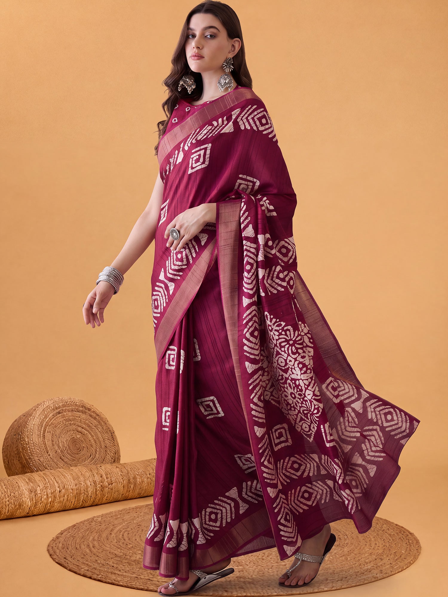 Magenta Silk Blend saree – detail view 2