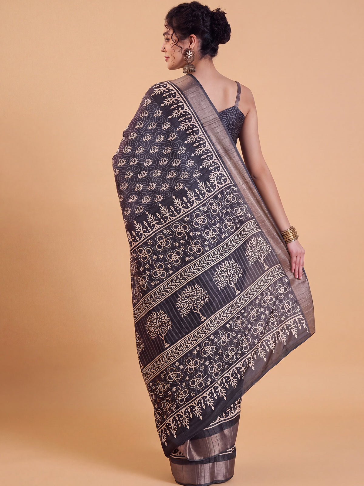 Charcoal Grey Silk Blend saree – detail view 1